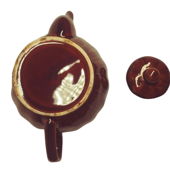 Vintage 1970s Large Brown Paneled  Primitive Style Teapot - Picture 5 of 6